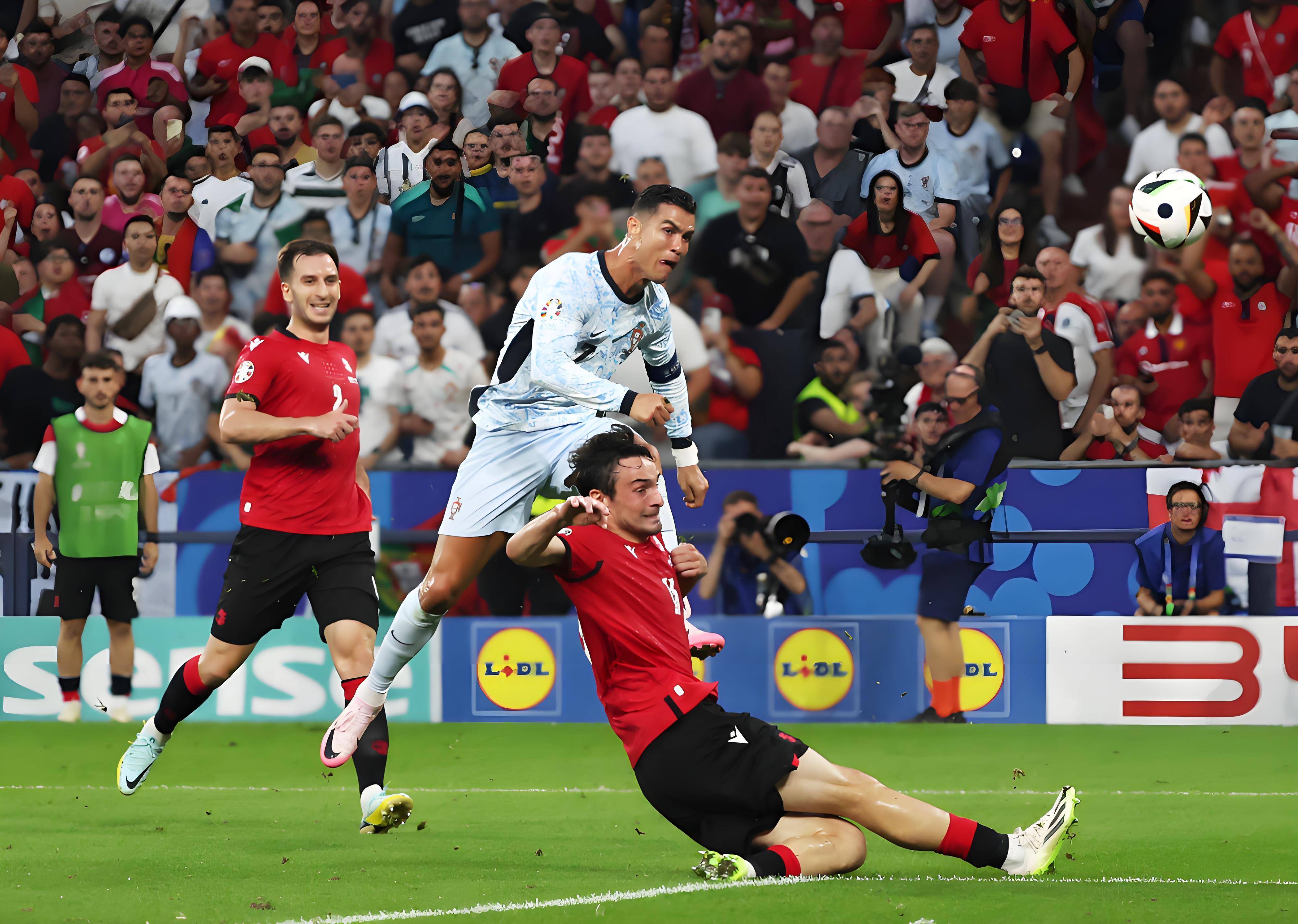 奇异果体育平台- c罗关键节点精彩发挥,切尔西带队取胜了吗 